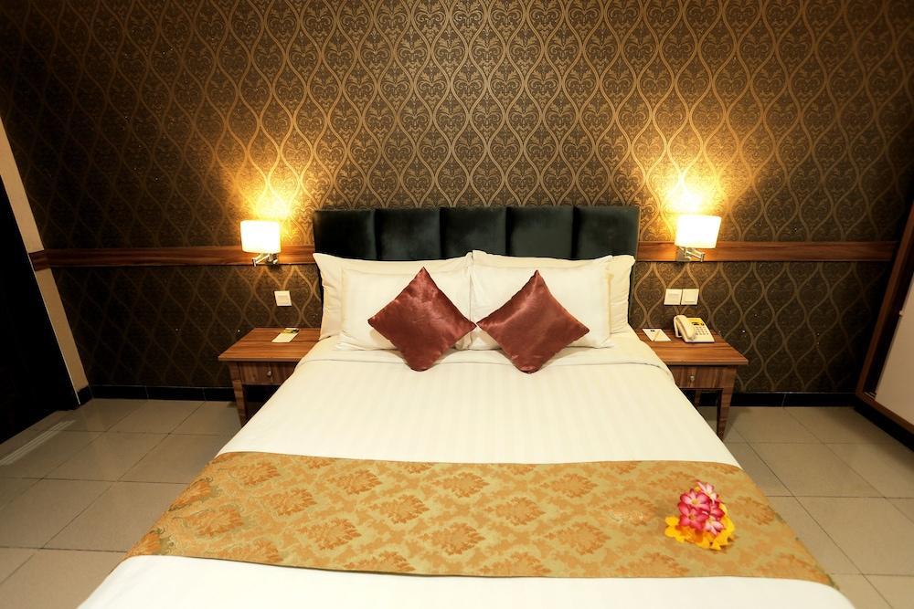 Amarelo Hotel Solo Kültér fotó