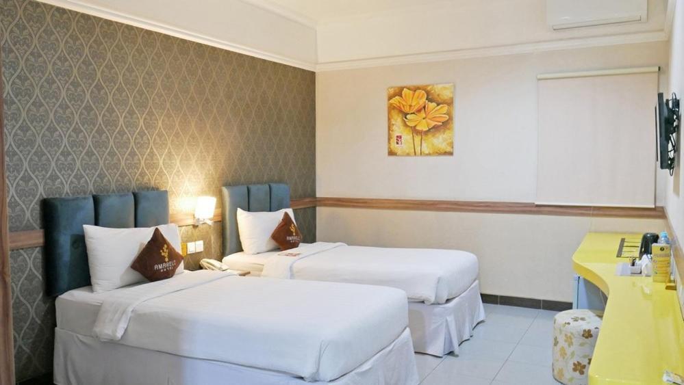 Amarelo Hotel Solo Kültér fotó