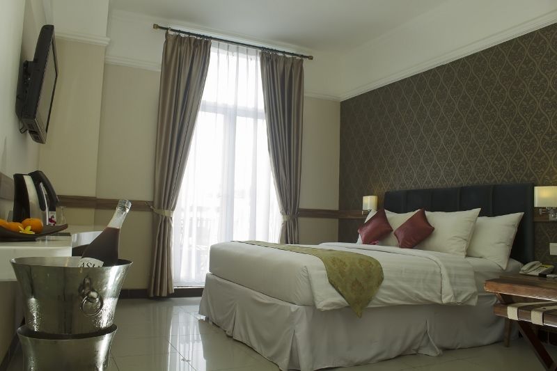 Amarelo Hotel Solo Kültér fotó