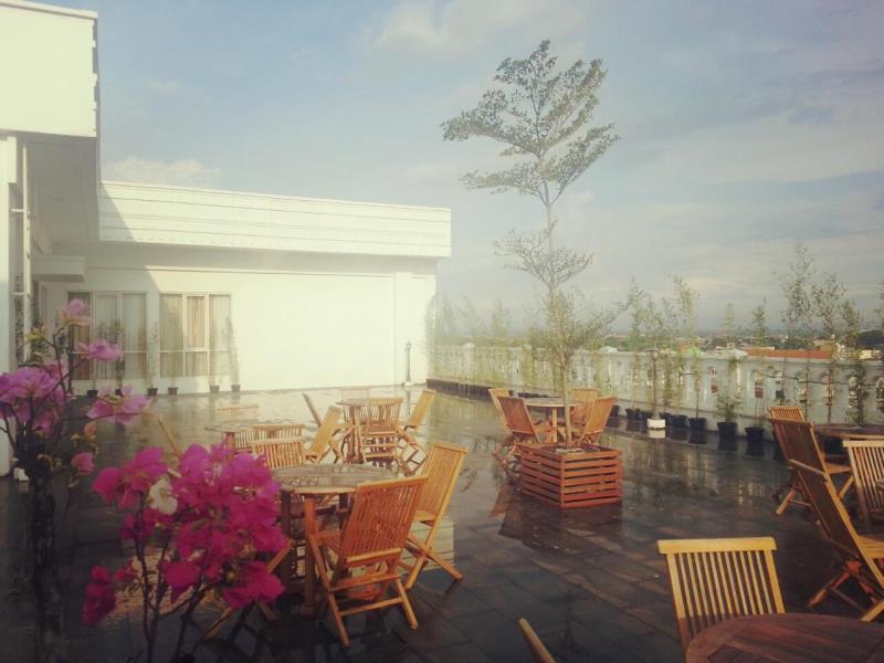 Amarelo Hotel Solo Kültér fotó