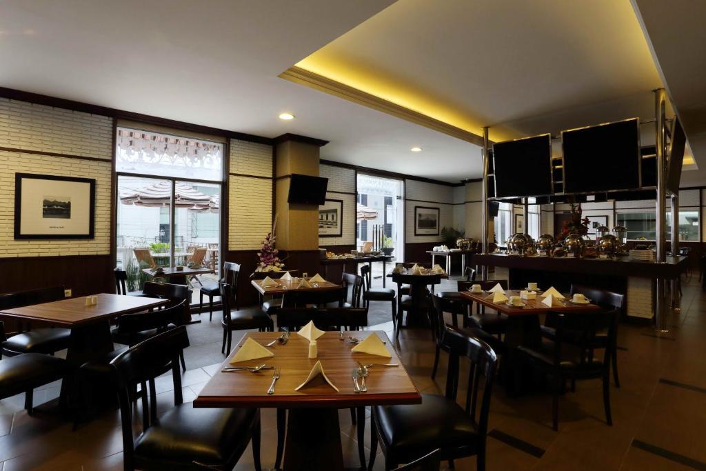 Amarelo Hotel Solo Kültér fotó