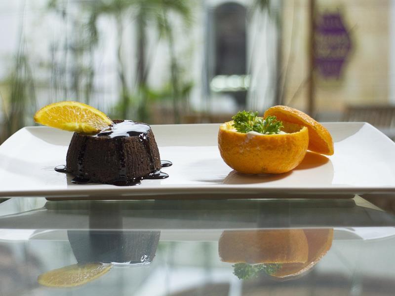 Amarelo Hotel Solo Kültér fotó