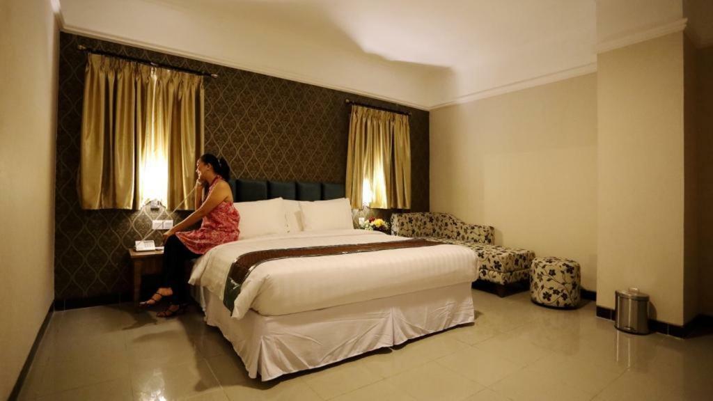 Amarelo Hotel Solo Kültér fotó