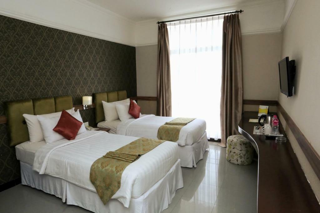 Amarelo Hotel Solo Kültér fotó